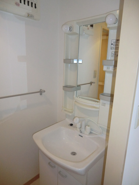 大阪市淀川区新北野３丁目の賃貸マンションの独立洗面台
