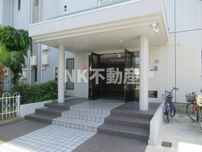 【エントランス】 | ル・ボオン21（河内花園賃貸） | 毎日通るエントランスはこのようになっています