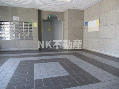 【ロビー】 | ル・ボオン21（河内花園賃貸） | 建物の内部です