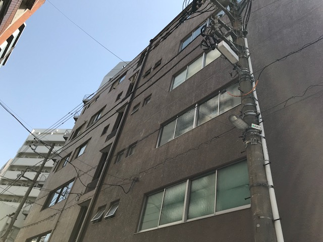 アイビービルの外観