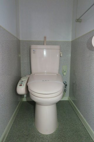 メゾン難波のトイレ