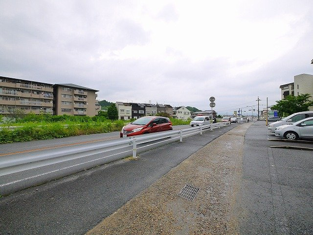 秋篠サンパレス店舗の周辺