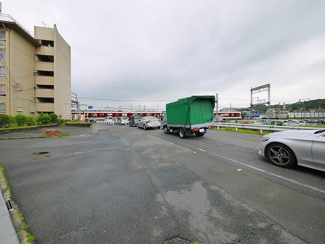 秋篠サンパレス店舗の周辺