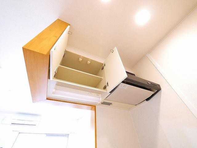 アバンツァートのキッチン|コンパクトなキッチンで掃除もラクラク