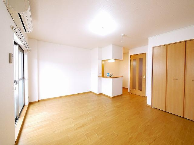 アバンツァートの洋室|広々とした洋室です