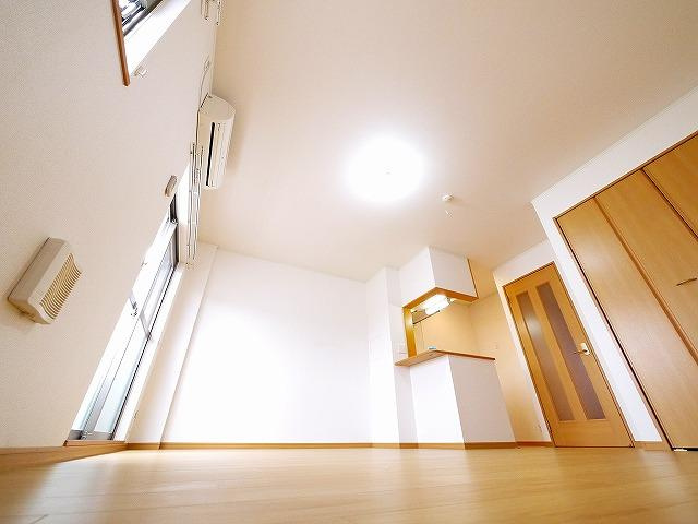 アバンツァートの居間・リビング|おしゃれな居間です