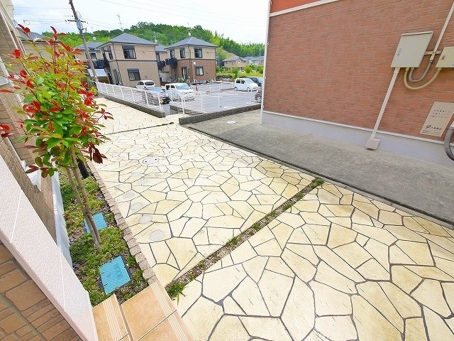 フラン　コリーヌのエントランス|ゆとりのあるエントランスです