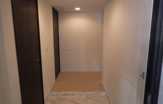 荒川区南千住４丁目の賃貸マンションの玄関|床オールフローリング・同反転タイプ参照
