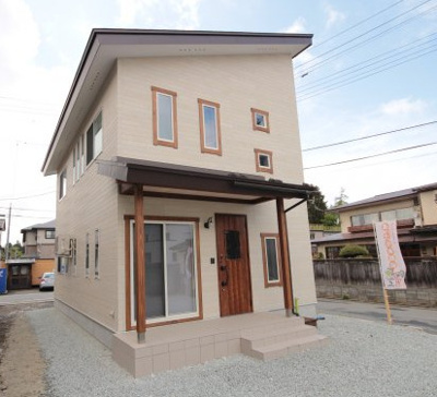 【外観】 | 米沢市中央７丁目「ママエール・ZEH(ゼロエネルギーハウス）」のモデルハウス(未入居)