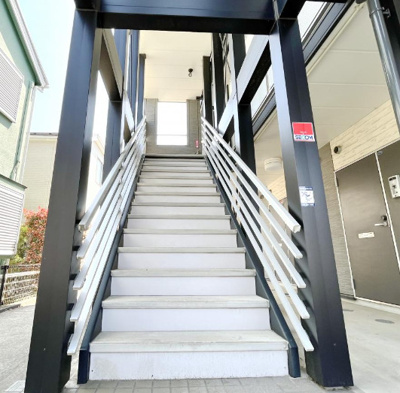 【エントランス】 | メルベーユ泉