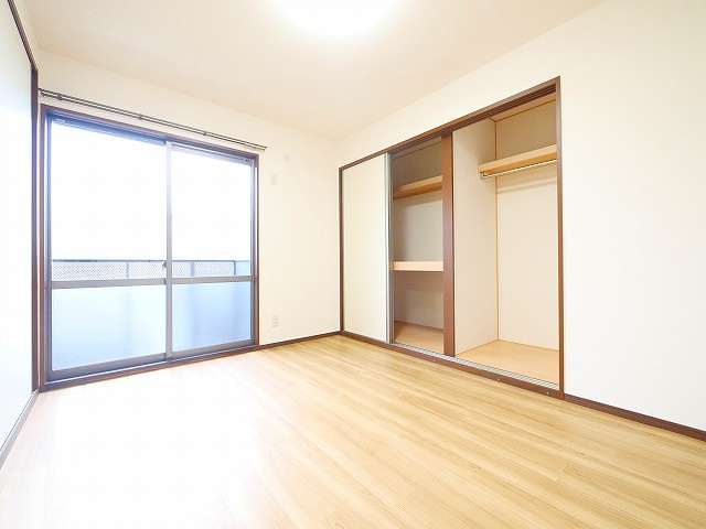 セントポーリアＡ．Ｂの洋室|コンパクトで使いやすい洋室です