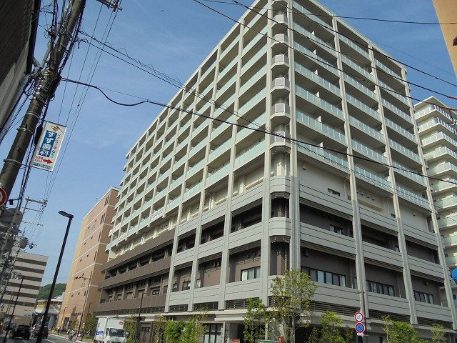 マスターズセーヌ三田駅前の外観