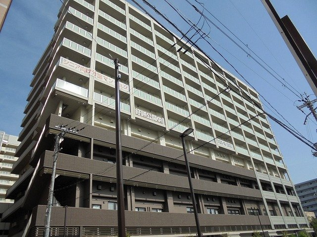 マスターズセーヌ三田駅前の外観