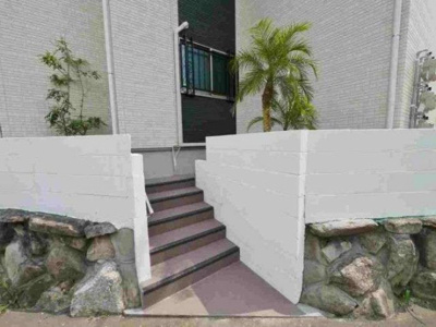 【エントランス】 | リテラ香椎イースト | 落ち着いたエントランスです