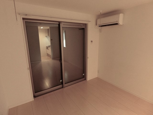 【セキュリティ】 | Libra･Minowa/リブラ・ミノワ | 防犯シャッター雨戸付きなので夜やお出かけ時も安心です！雨戸は冬場の寒さ対策にもなります☆