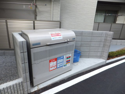 【その他共用部分】 | Libra･Minowa/リブラ・ミノワ | 敷地内ごみ置き場でごみ出しもらくらく～♪忙しい社会人さんや学生さんにもうってつけ！