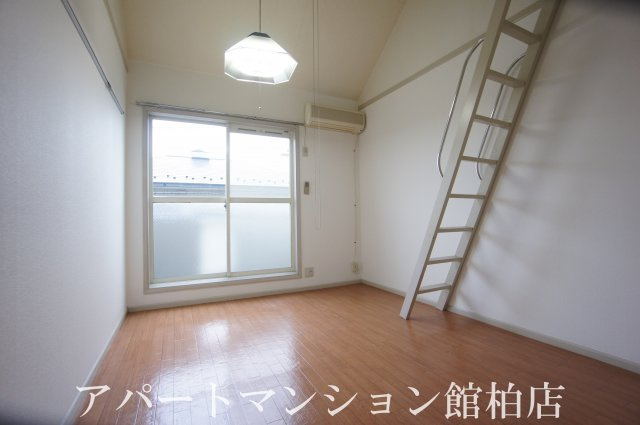 シーザースパレスⅠの居間・リビング