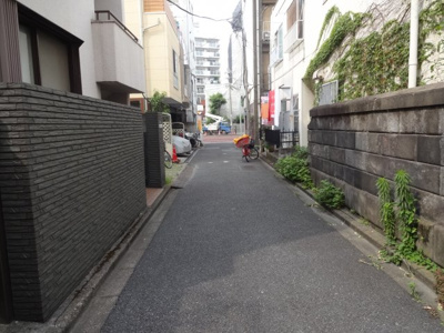 【周辺】 | 楓タウンハウス | 楓タウンハウス　物件前