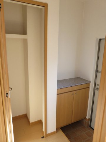 リトル・ノアCの玄関