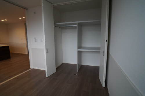 シャーメゾン・フォルトーナの収納|LDKとなり洋室・収納