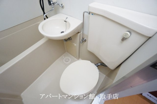【トイレ】 | ブルックスとりで