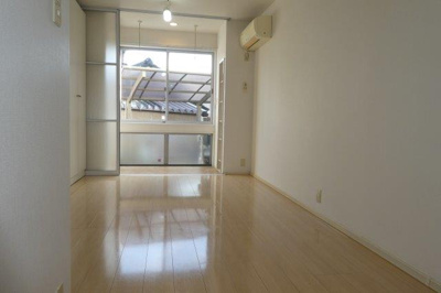 【居間・リビング】 | フリーダムＳＥＥＤ | 洋室