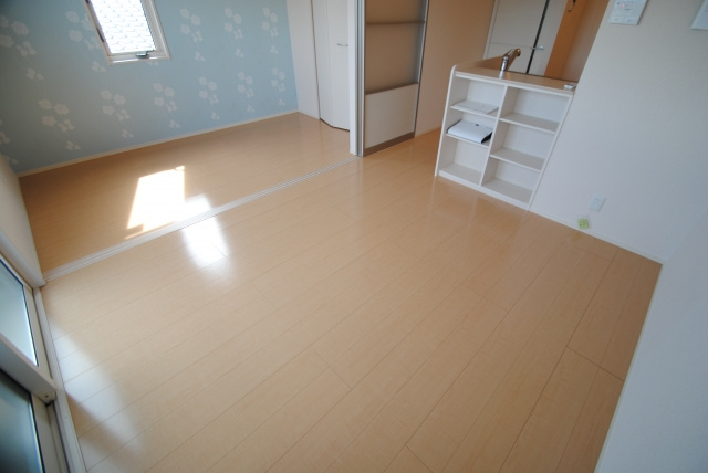 ラーン・サバーイⅡの居間・リビング|内装イメージ：同物件別室