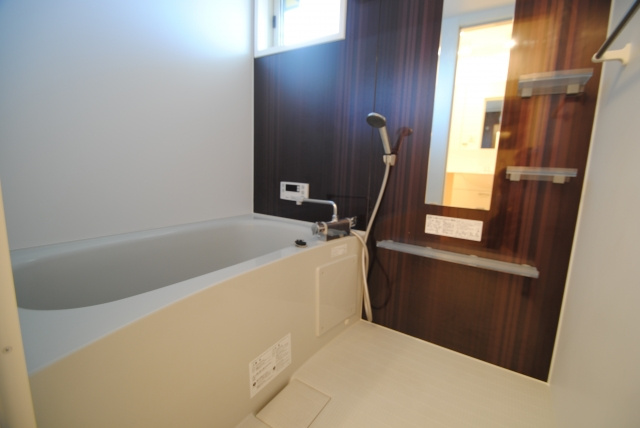 ラーン・サバーイⅡの浴室|内装イメージ：同物件別室