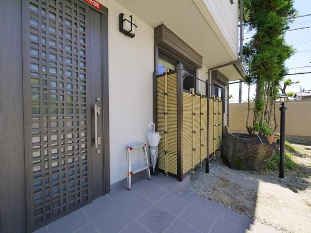 コンドミニアム高畑のその他共用部分|玄関先です