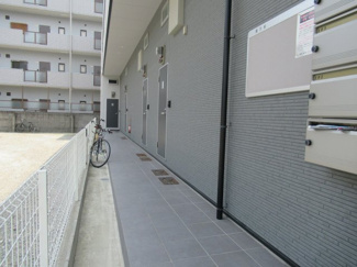 【エントランス】 | 敷地内です