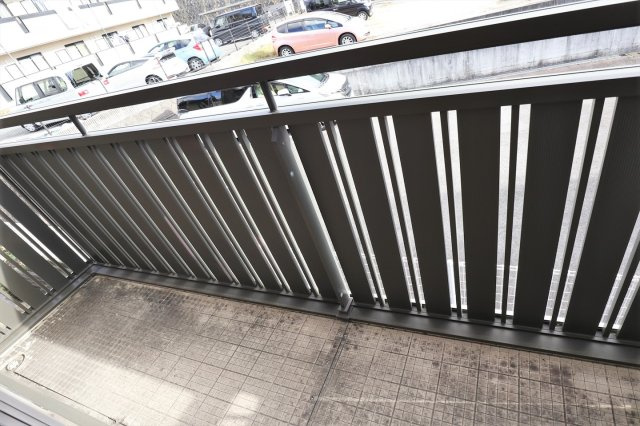 リヴェール西条のバルコニー|参考写真になります。