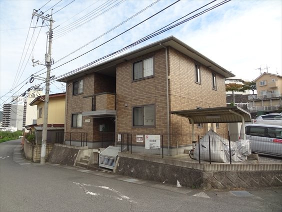 リヴェール西条の外観