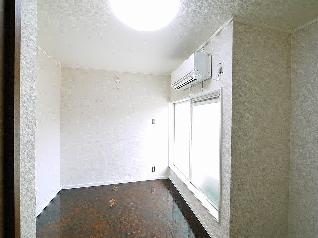 エムズ富雄の居間・リビング|居間です