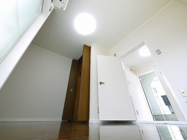 エムズ富雄の洋室|広々とした洋室です