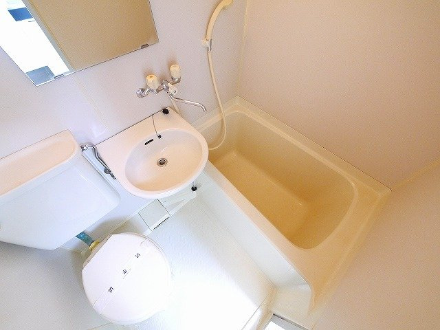 エムズ富雄の浴室|きれいなお風呂です