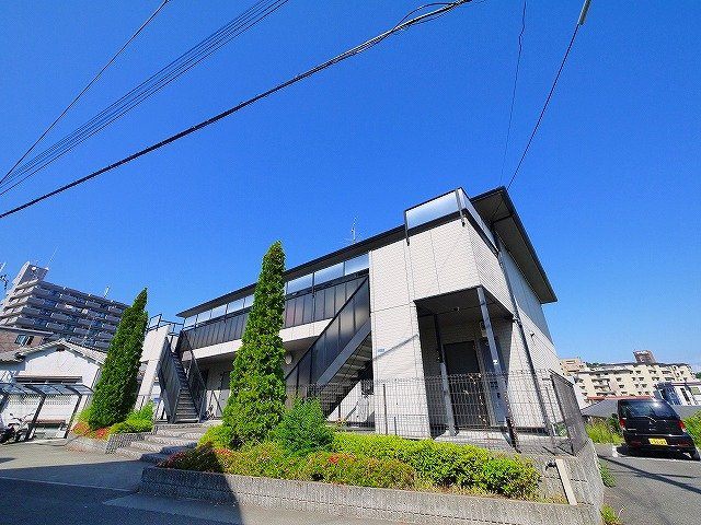 シェーヌ東生駒の外観|外観もきれいです