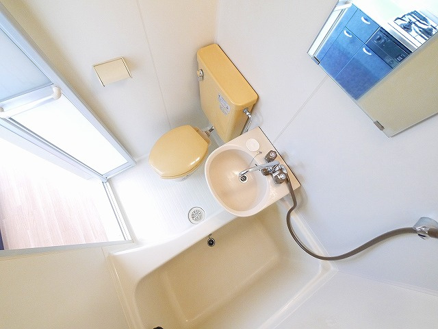 エステートピア矢尾の設備|きれいなお風呂です