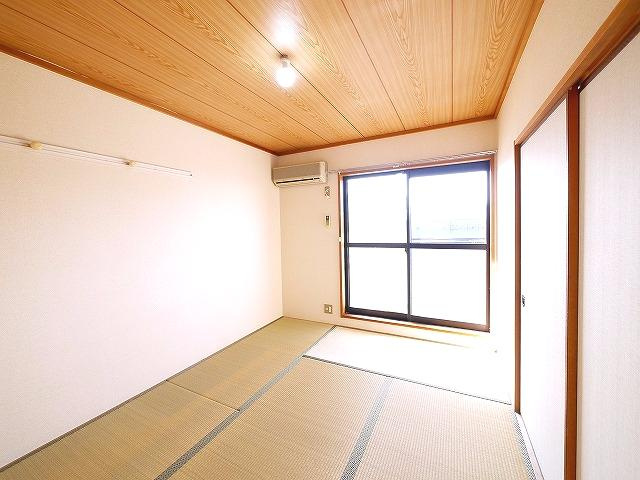 エスト・デ・リヴィエールの和室|い草の香りが落ち着く素敵な和室です