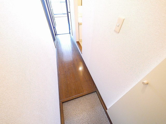 エスト・デ・リヴィエールの玄関|落ち着いた玄関です