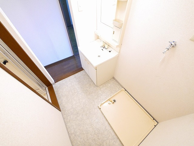 エスト・デ・リヴィエールの洗面所|広い洗面スペース