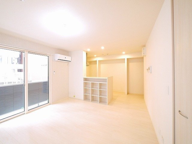 オンディーヌ富雄の居間・リビング|使いやすい居間です
