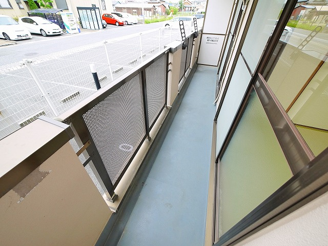 ボヌール西大寺Bのバルコニー|落ち着いた時間を過ごせるバルコニーです