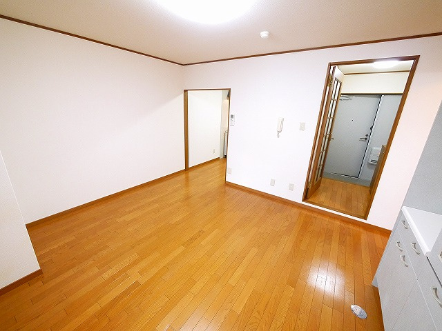 ボヌール西大寺Bのセキュリティ|インターホンもあります