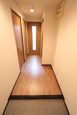 【玄関】 | ハイシュタイン堀江