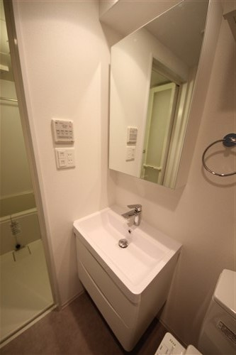 【独立洗面台】 | セレニテ新大阪カルム