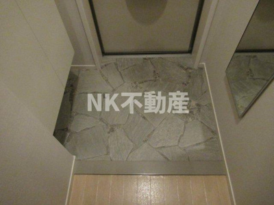 【玄関】 | カーサ・チェルキオ（東花園） | 玄関です