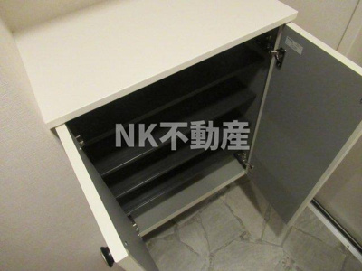【玄関】 | カーサ・チェルキオ（東花園） | シューズボックスです
