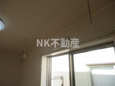 【設備】 | カーサ・チェルキオ（東花園） | 室内物干しです