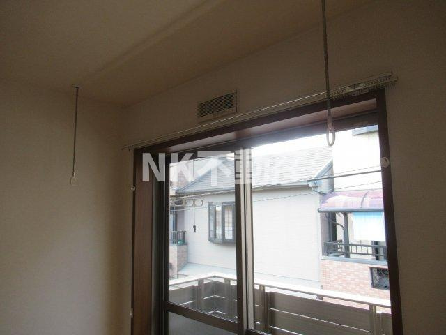【設備】 | メゾン池島（東花園賃貸） | 室内物干しです