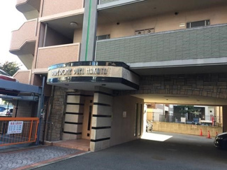 【エントランス】 | 建物の内部です